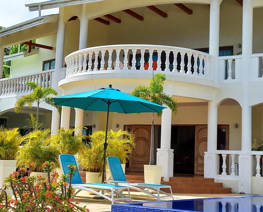 Petit Amour Villa, Seychelles Victoria Exterior photo